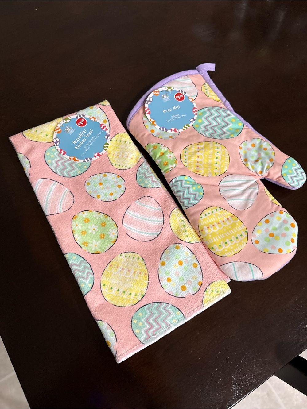 Oven Mitt and Kitchen Towel Set - Pastel Egg Print (Pink)